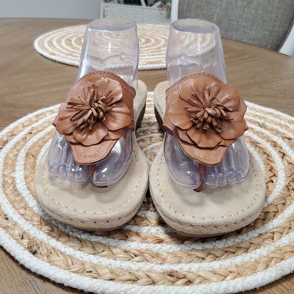Croft & Barrow Sole Sense-ability Tan Leather Flower Sandals  Boho Hippie,size 7 - Picture 2 of 10